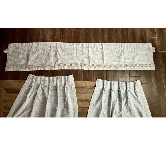 VTG 2 Panels Pinch Pleat Curtains Valance Blackout Soft Light Blue USA 24"x81" - Picture 2 of 16